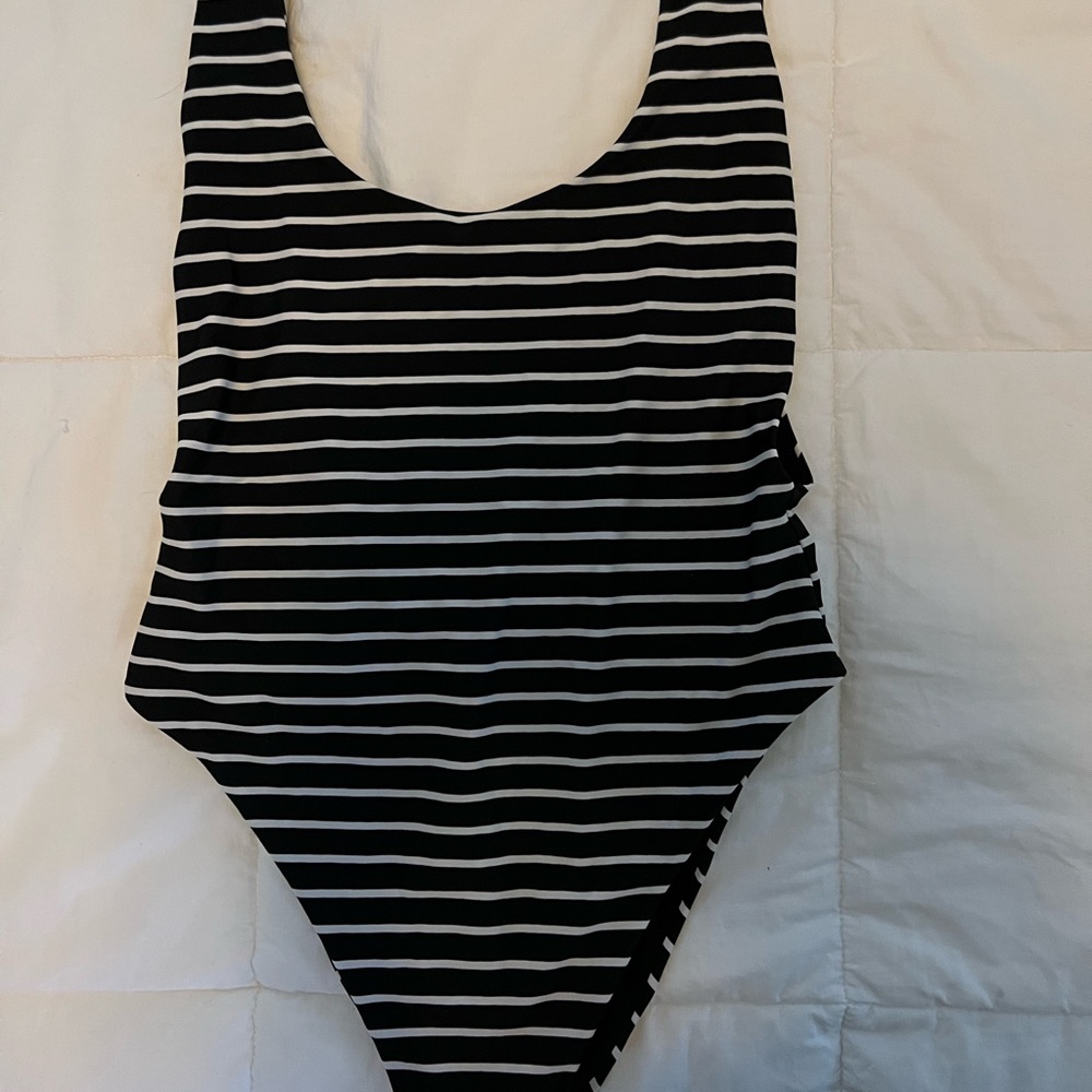 Open back one piece aerie swim suit striped black and white size large